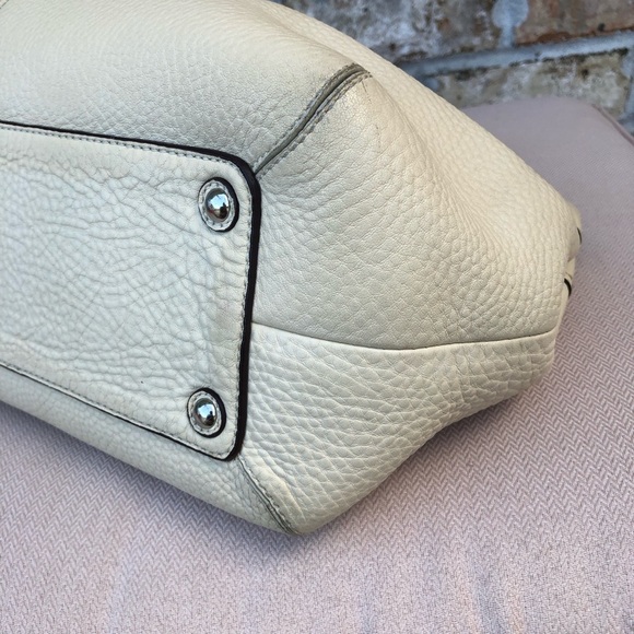 Coach F13732 SoHo Pleated Pebble Cream Leather Shoulder Zipper Bag - Picture 15 of 16